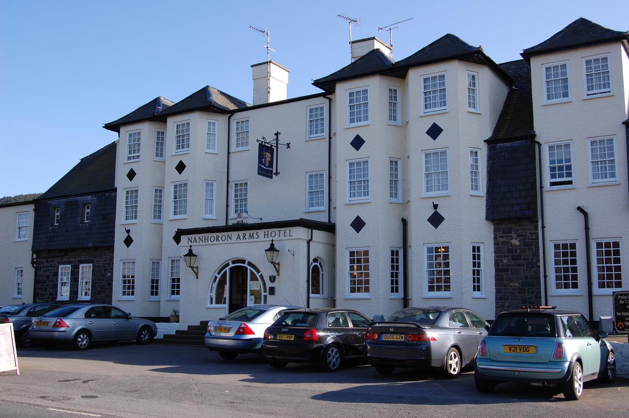 Gwesty Nanhoron Arms Hotel Nefyn Extérieur photo